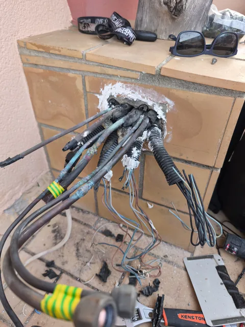 Instalación 2x1 antigua antes de ordenar conexiones